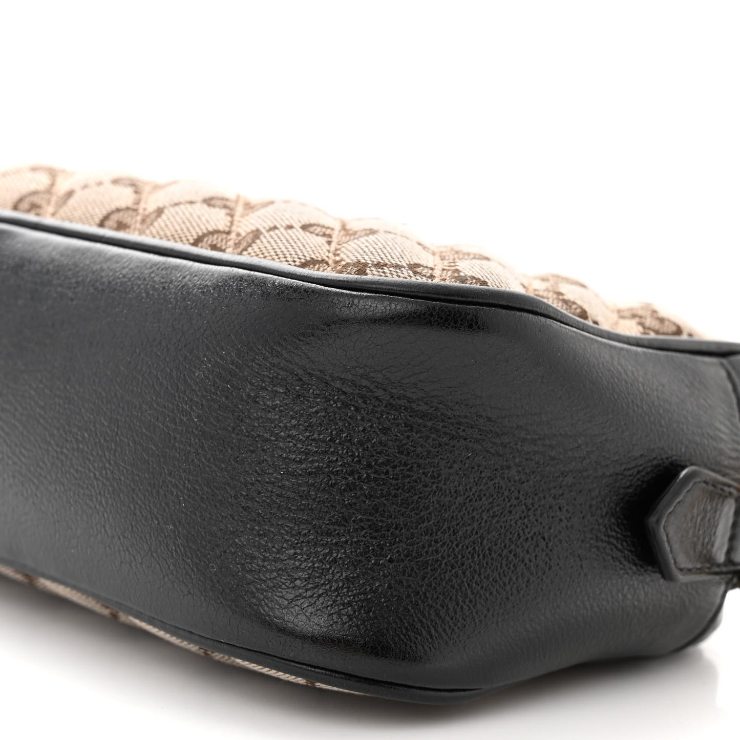 Monogram Matelasse Diagonal Small GG Marmont Chain Shoulder Bag Beige Black