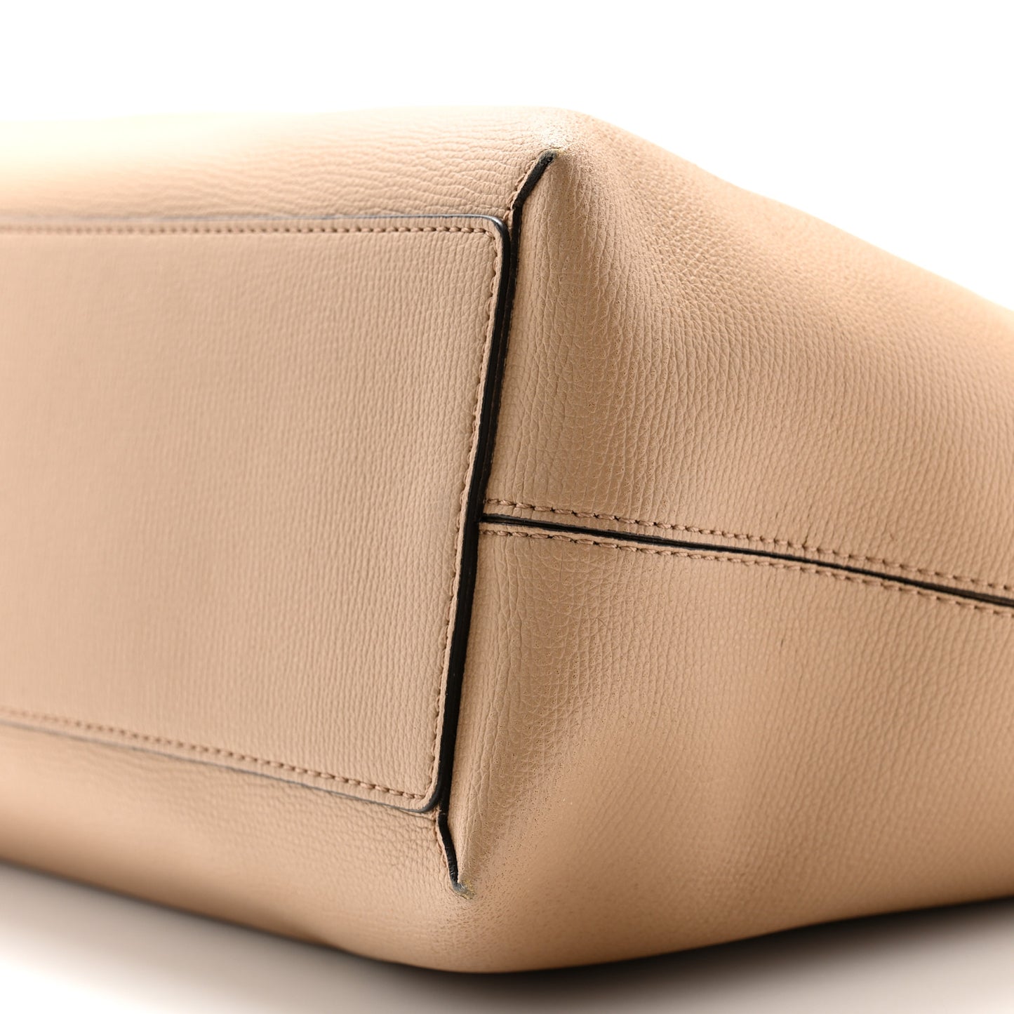 Grainy Calfskin Haymarket Check Medium Ardwell Zip Tote Camel