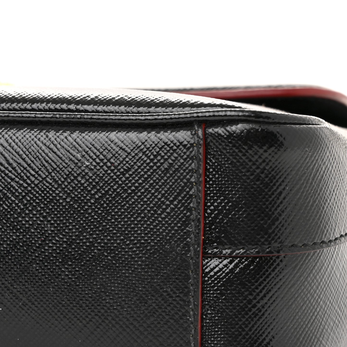 Saffiano Vernice Sound Shoulder Bag Black