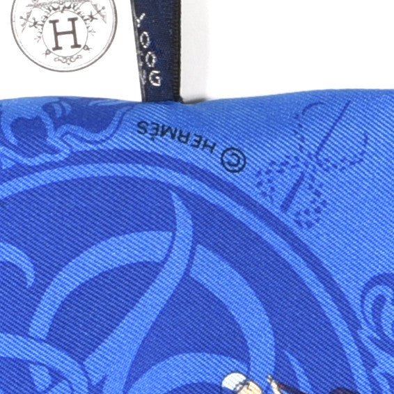 Silk Ex-Libris Les Parisiennes Twilly Bleu Royal Rouge Ciel