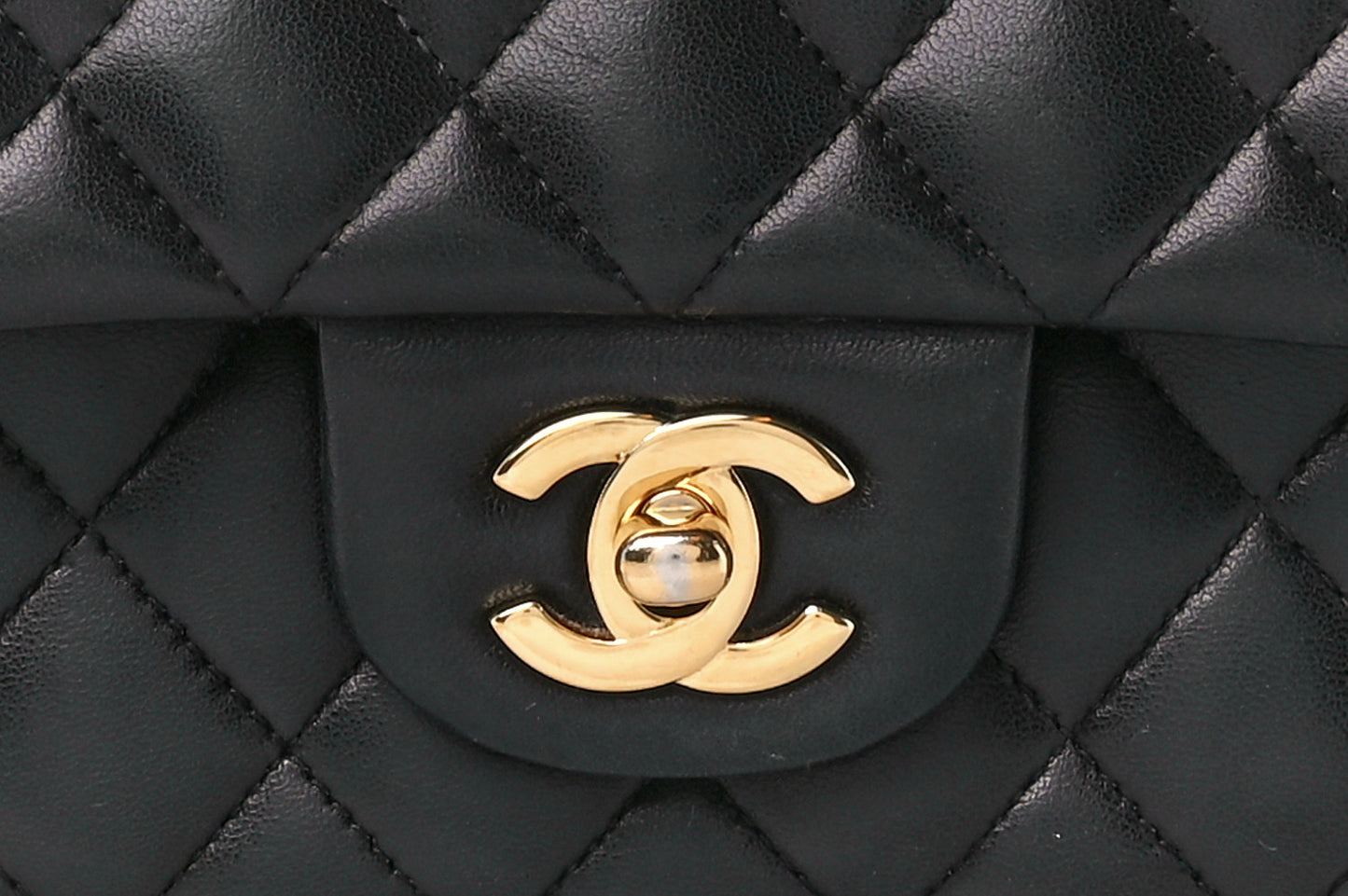 Lambskin Quilted Medium Double Flap Black
