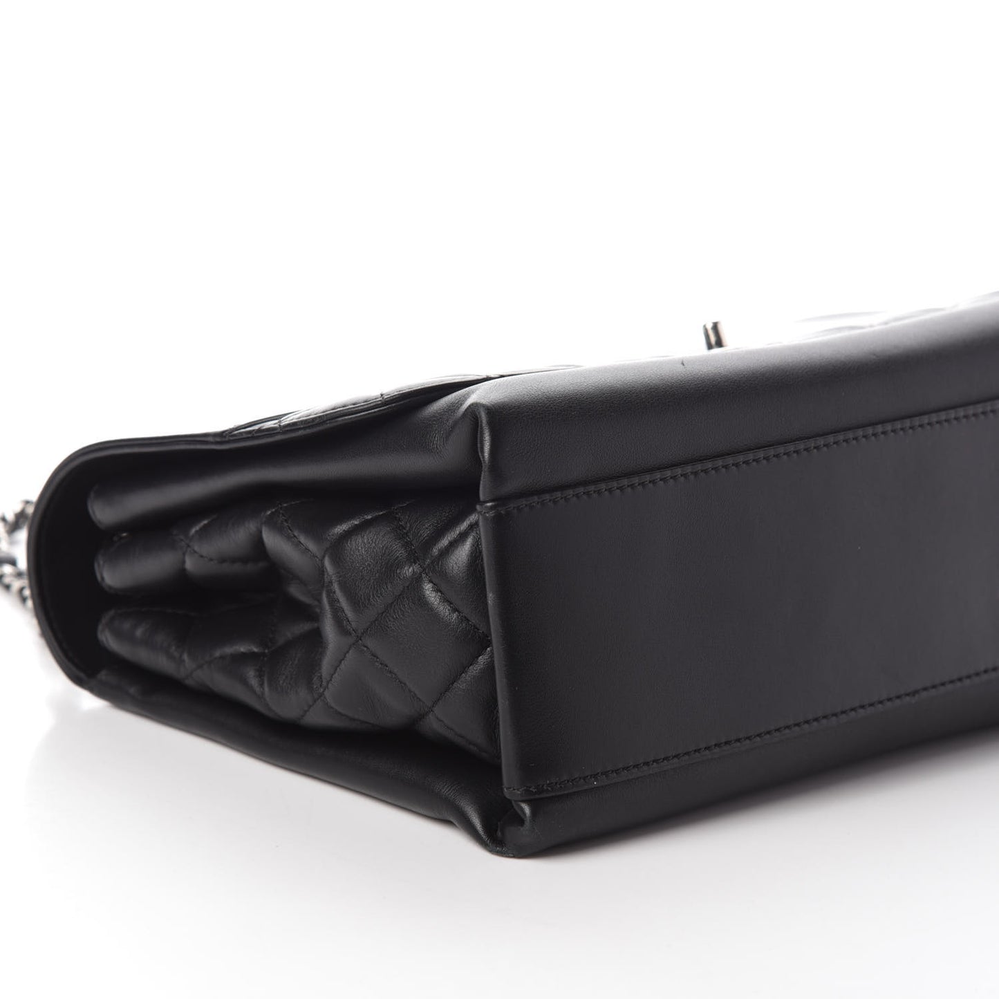Calfskin Jumbo Tramezzo Flap Black