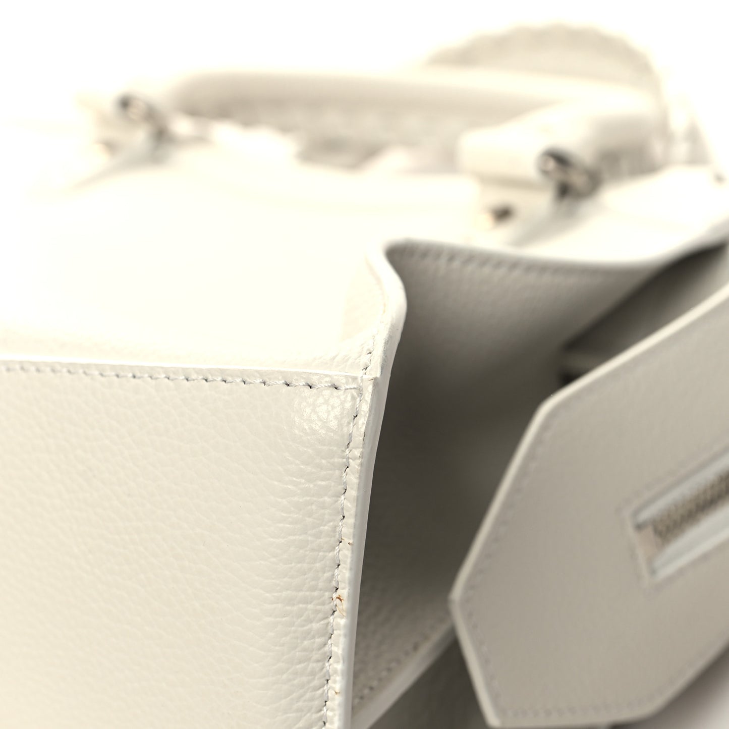 Grained Calfskin Neo Classic Silver Hardware S City White