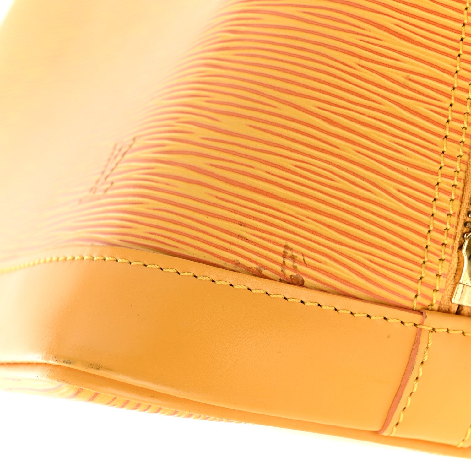 Louis Vuitton Epi Alma PM Tassil 12 of 12