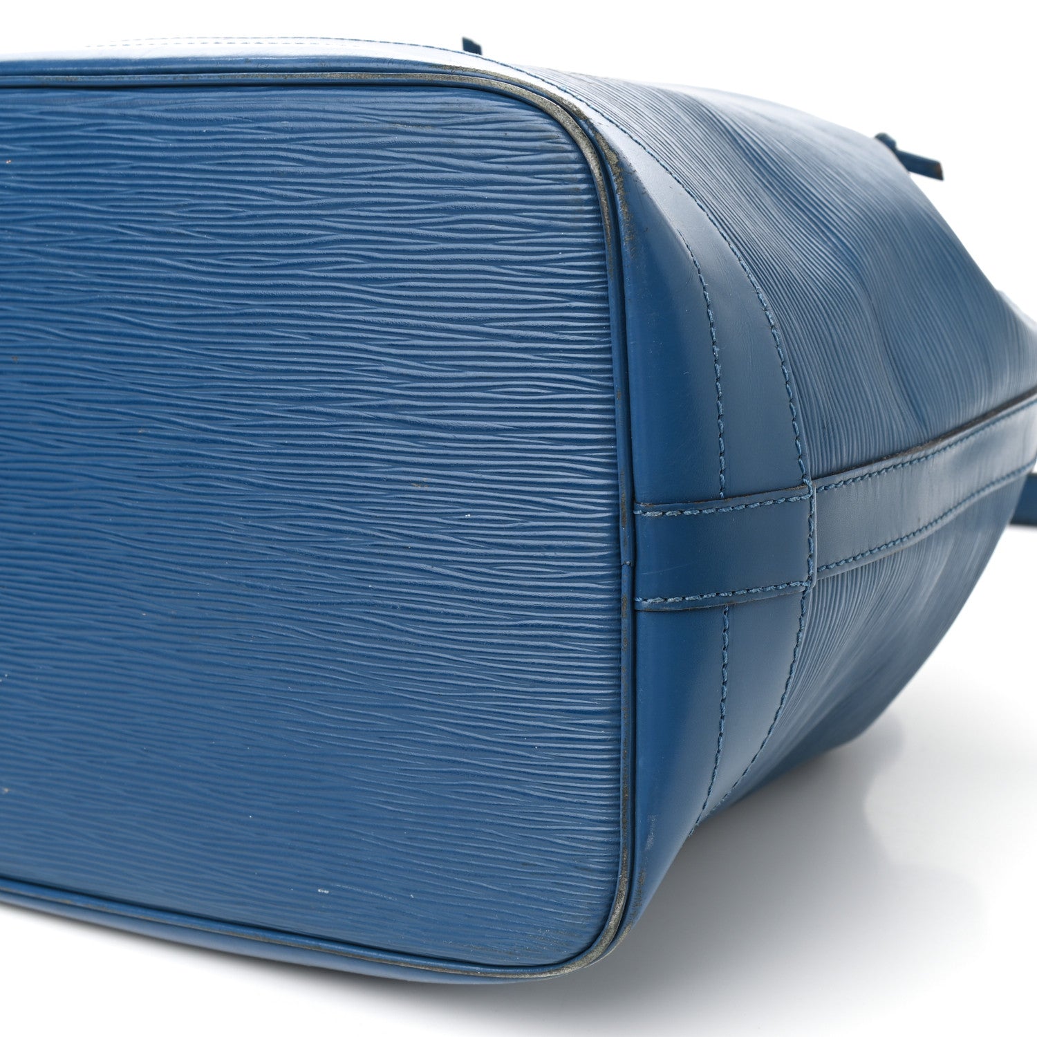 Louis Vuitton Epi Noe Toledo 14 of 17