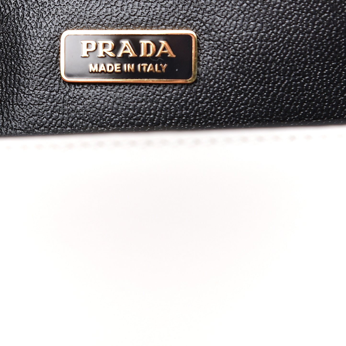 City Calf Saffiano Cahier Bag Talco Black