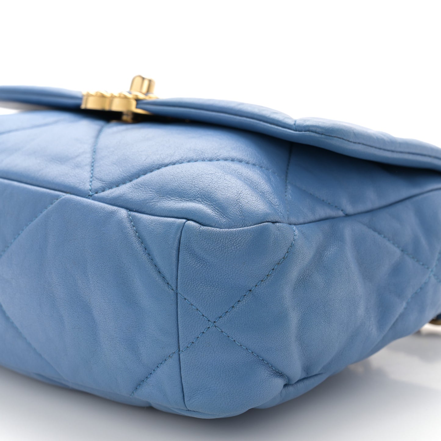 Goatskin Quilted Medium Chanel 19 Flap Blue