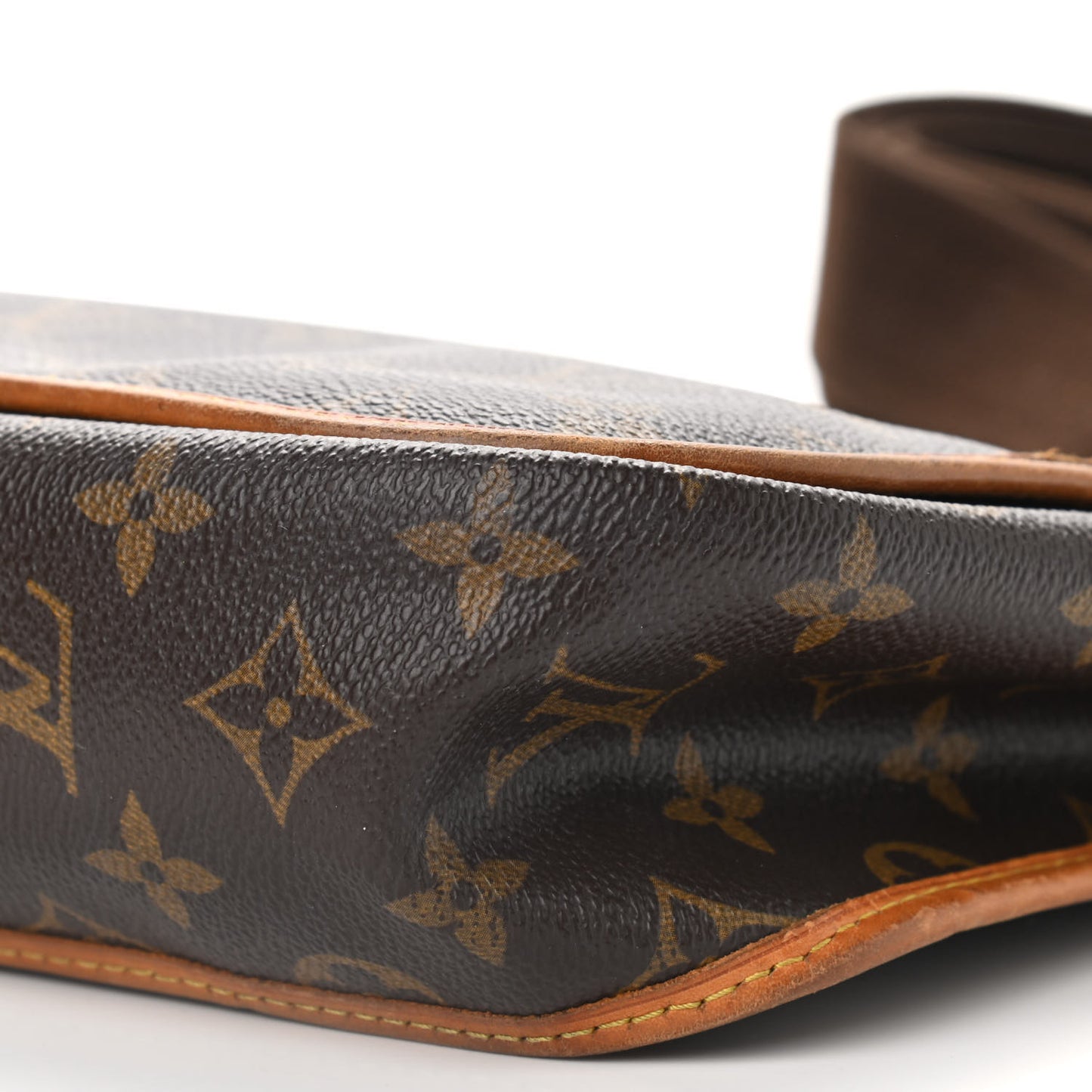 Monogram Bosphore PM Messenger