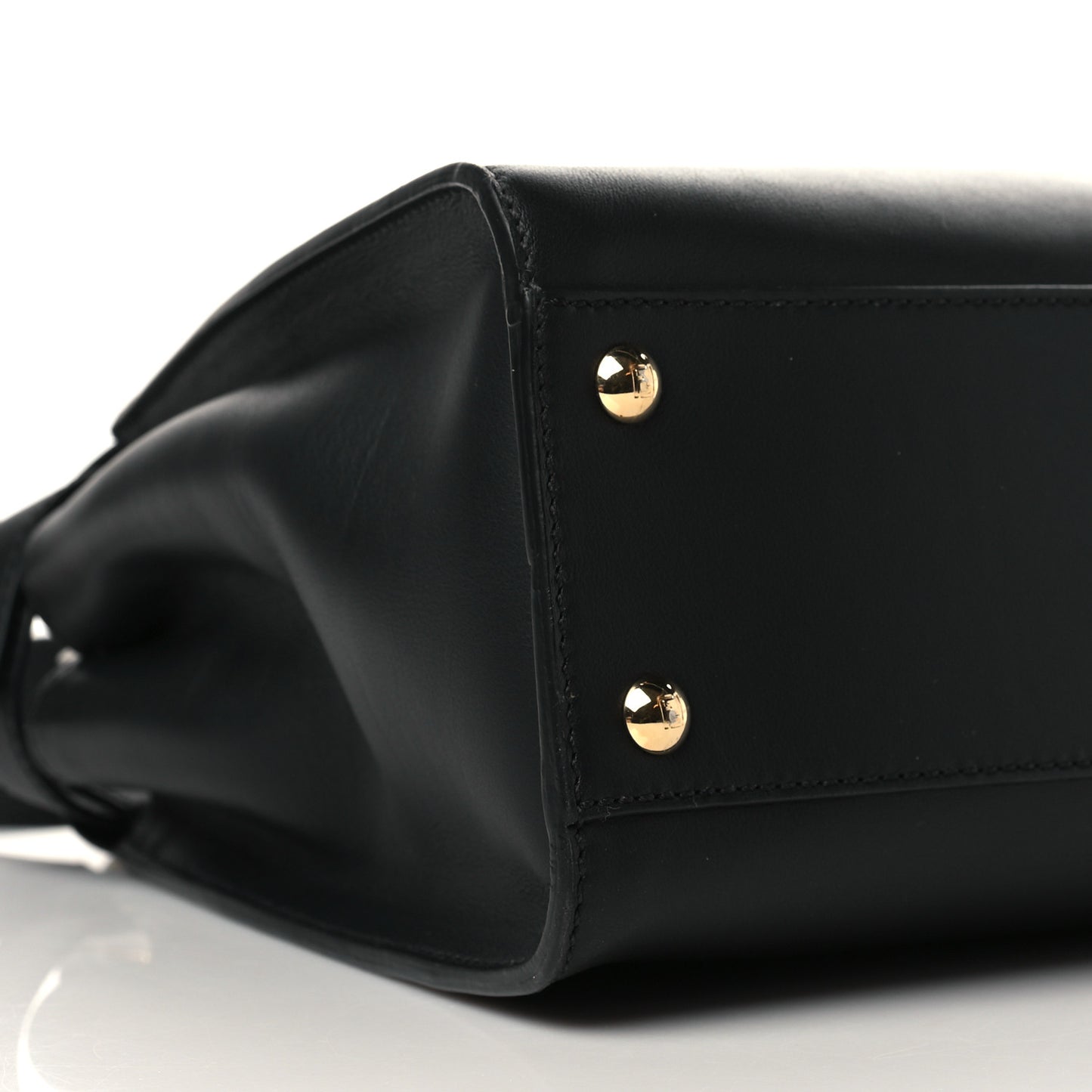 Vitello Seta Shiny Nappa Medium Peekaboo Iconic Satchel Black