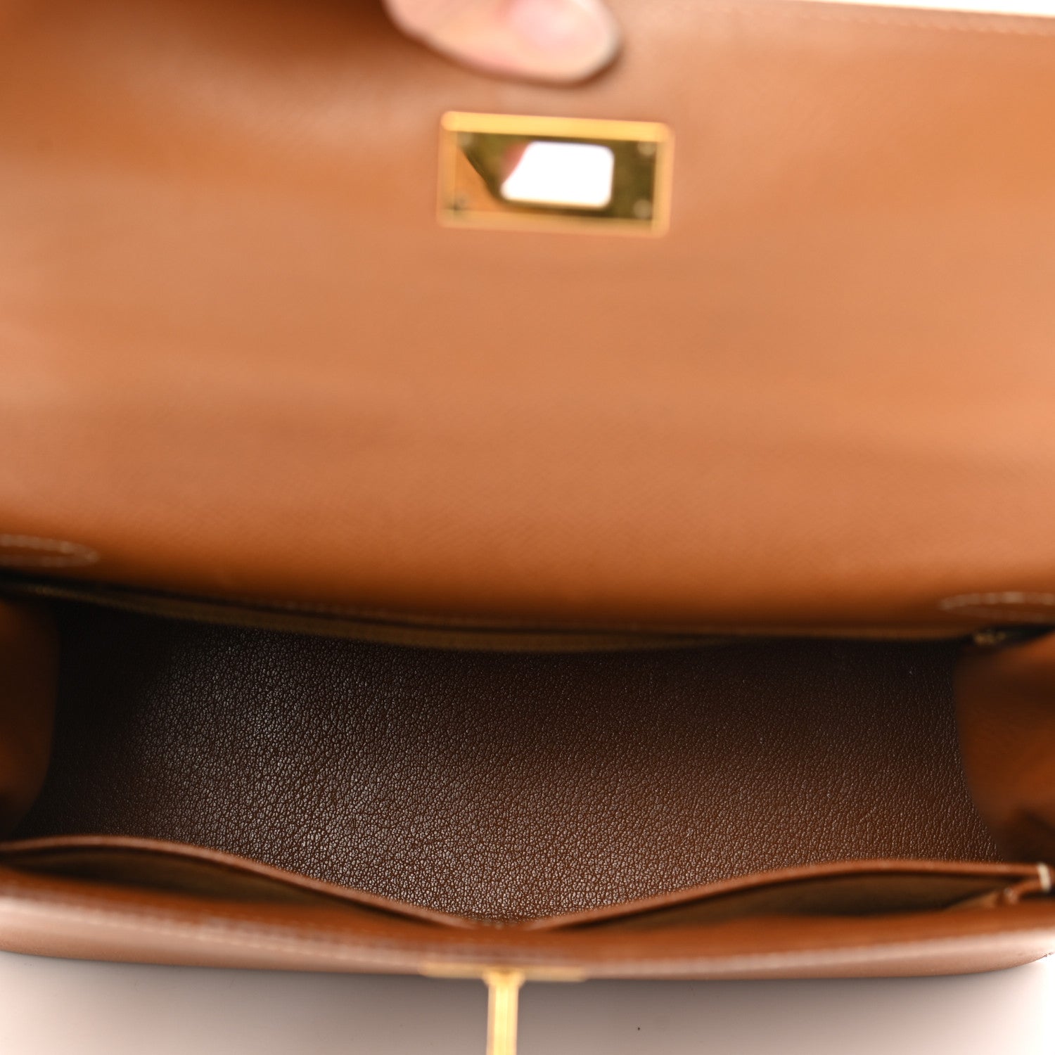 Hermes Courchevel Kelly Sellier 28 Gold 4 of 18