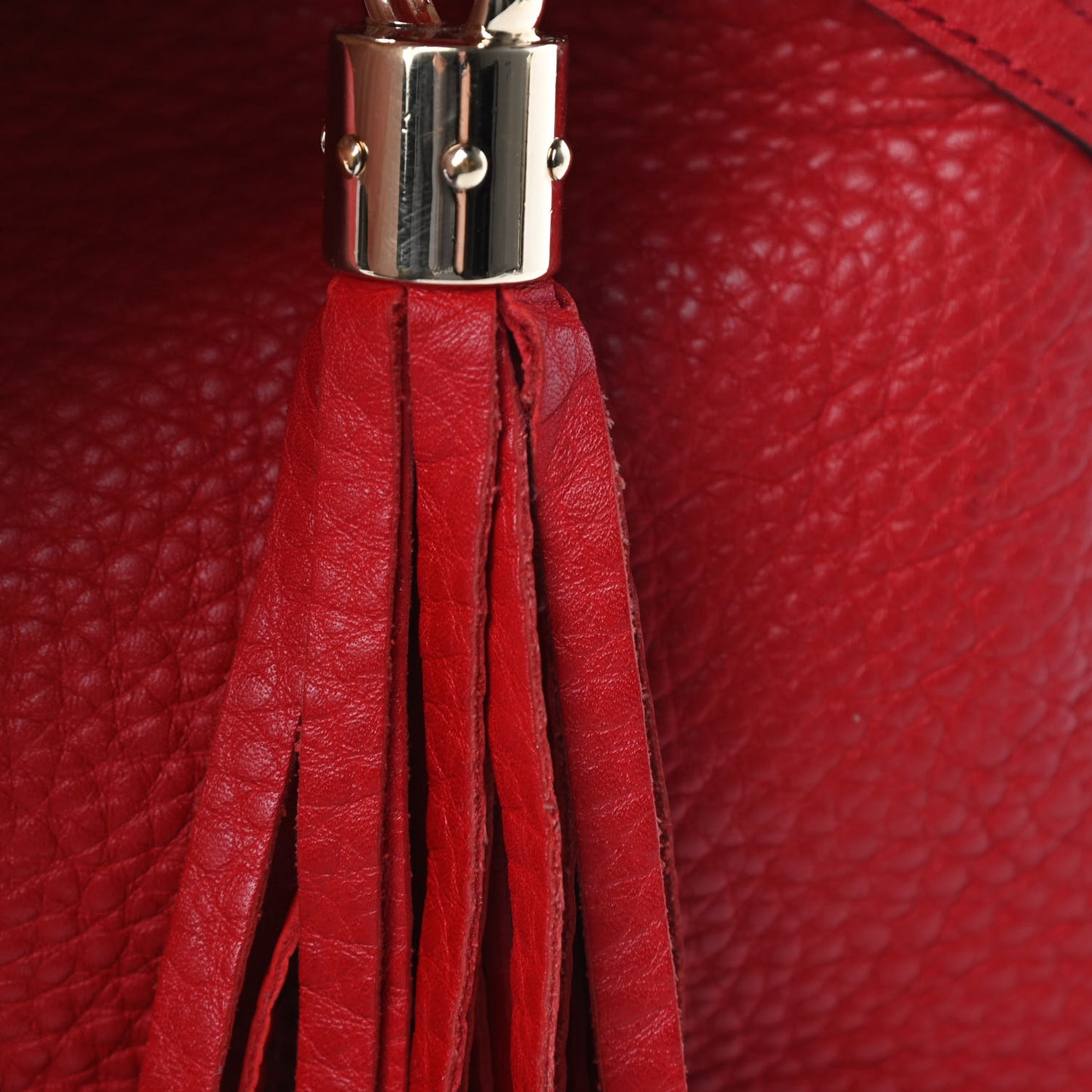 Pebbled Calfskin Medium Soho Chain Shoulder Bag Tabasco Red