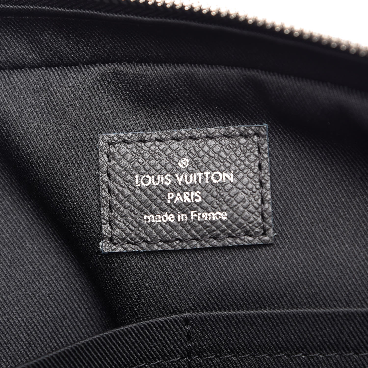 Louis Vuitton Taiga Porte Documents Voyage PM Ardoise 6 of 9