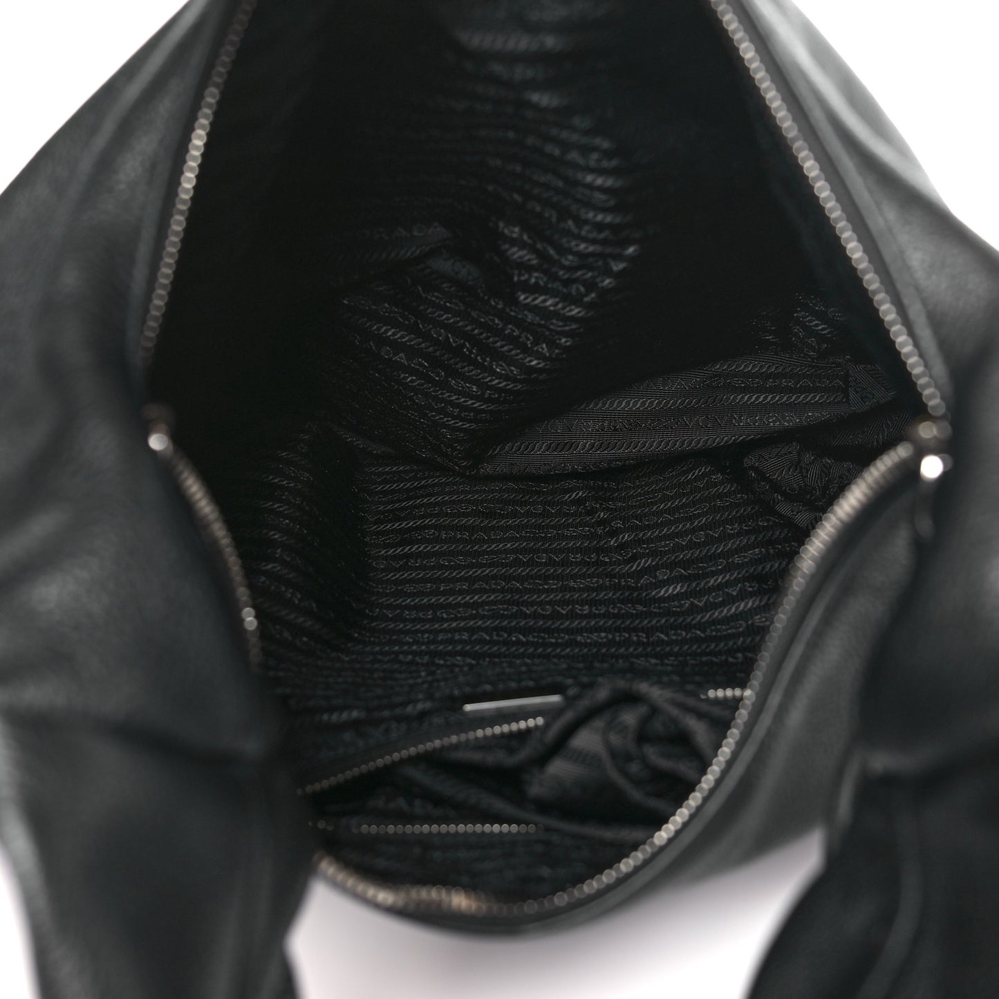 Vitello Daino Hobo Black