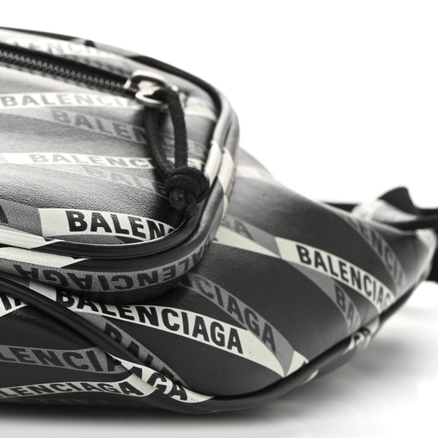 Smooth Calfskin Losange Monogram Explorer Belt Bag Black Grey