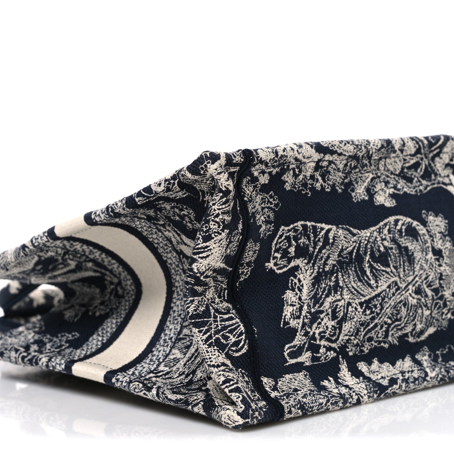 Christian Dior Canvas Embroidered Small Dioriviera Toile De Jouy Book Tote Blue 8 of 9