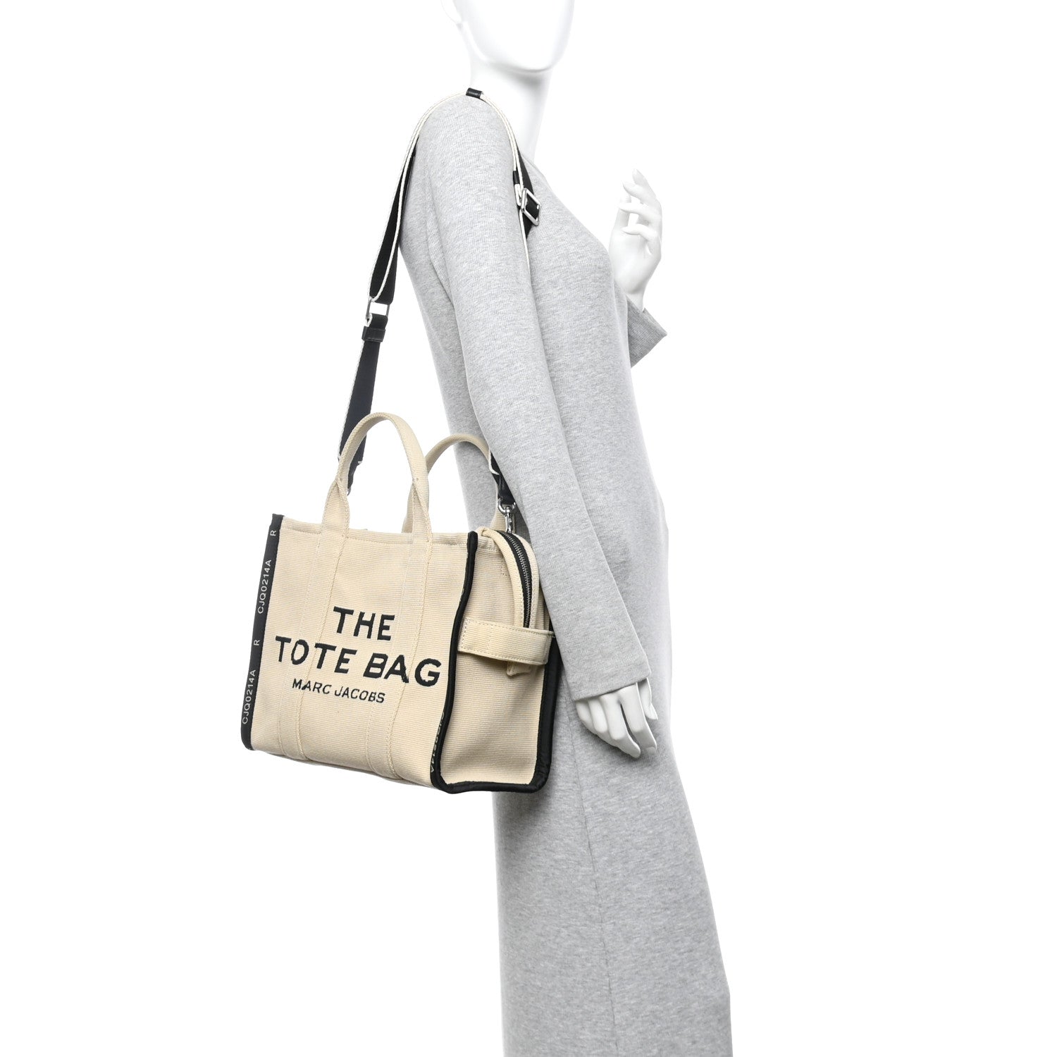 Marc Jacobs Jacquard Medium The Traveler Tote Bag Warm Sand 1805133 – FASHIONPHILE