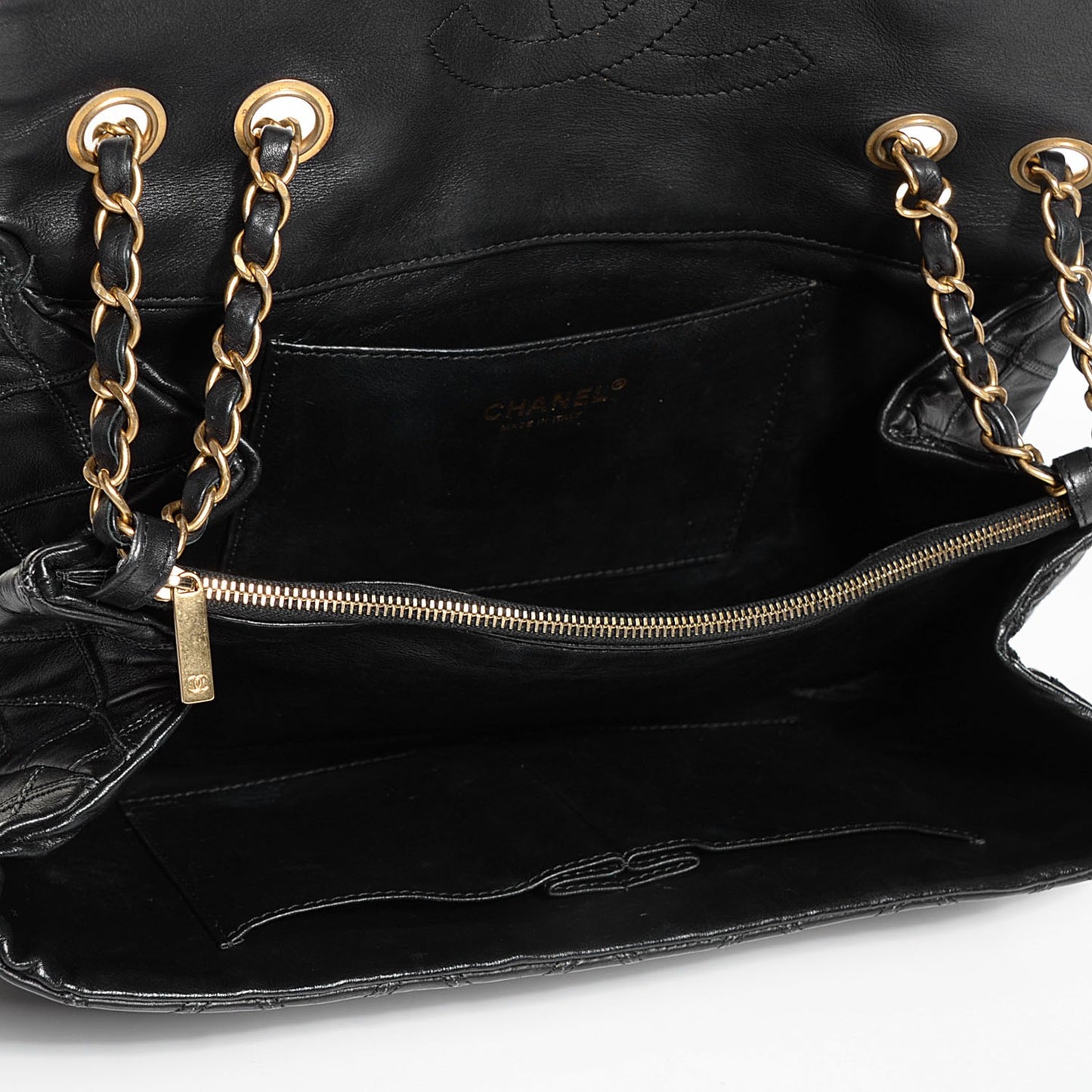 Calfskin Stitched Thin City Flap Black