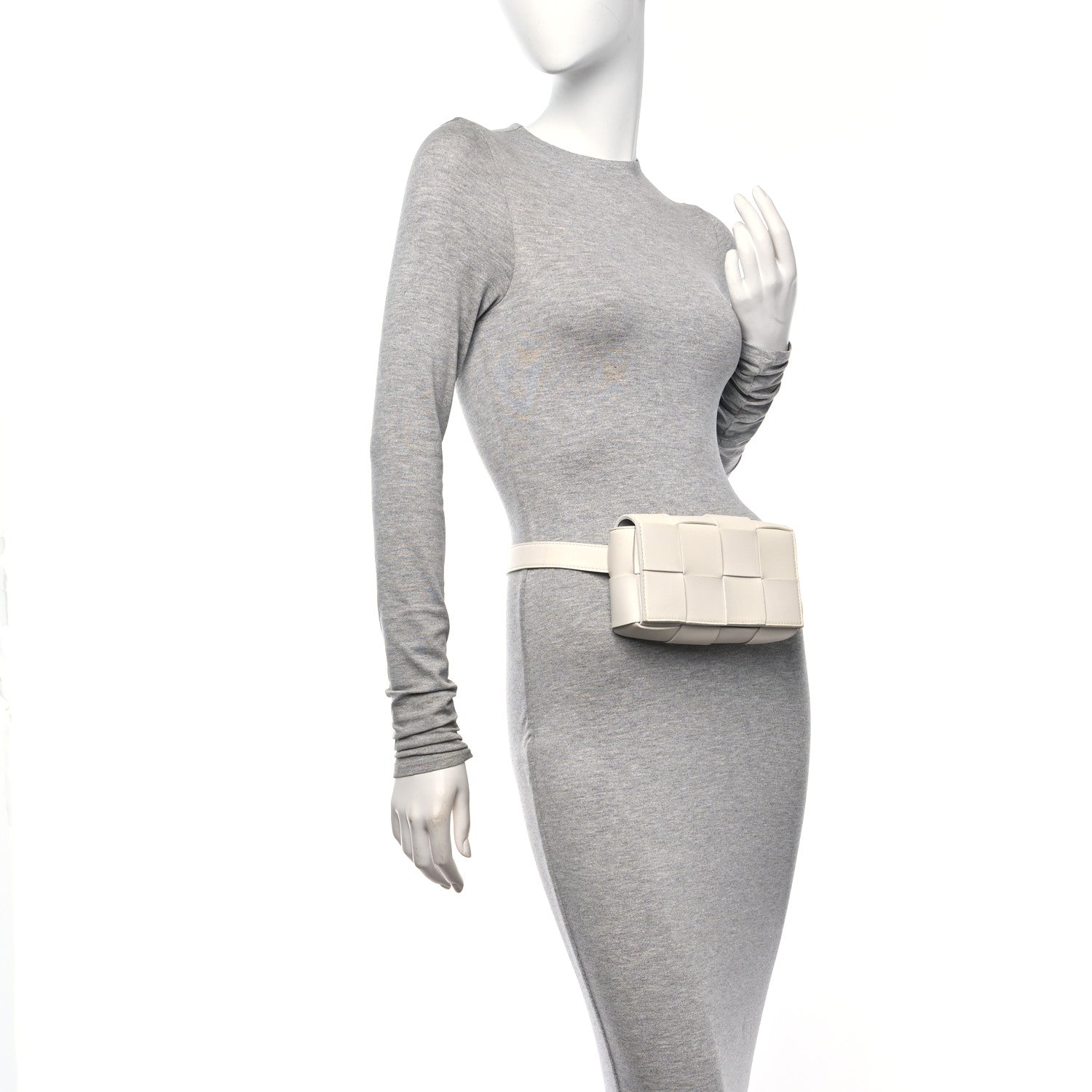 Bottega Veneta Nappa Maxi Intreccio The Belt Cassette Bag White 2 of 11