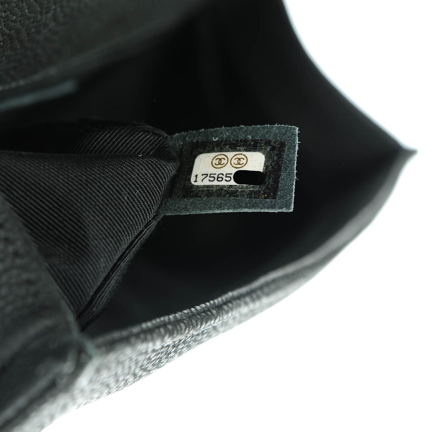 Iridescent Caviar Quilted Medium Boy Flap Black