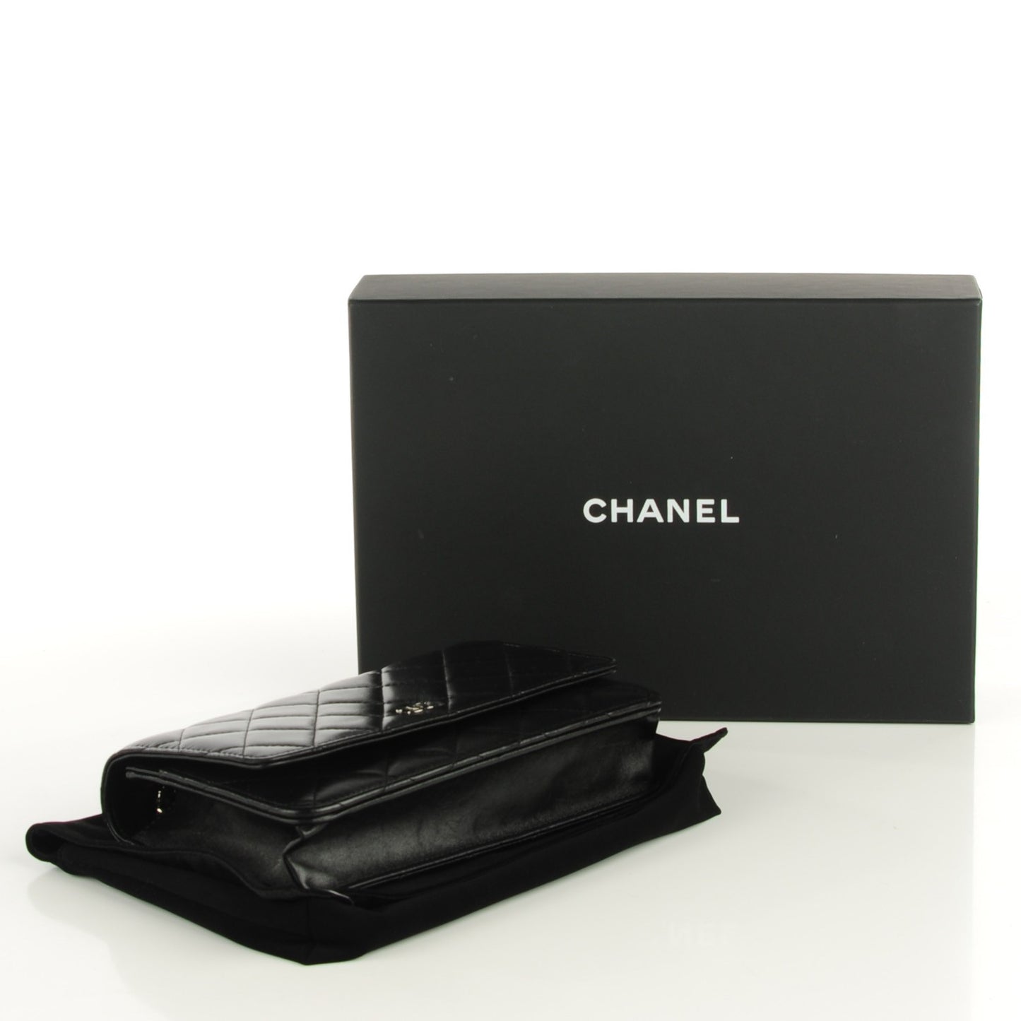Lambskin Quilted Wallet On Chain WOC Black