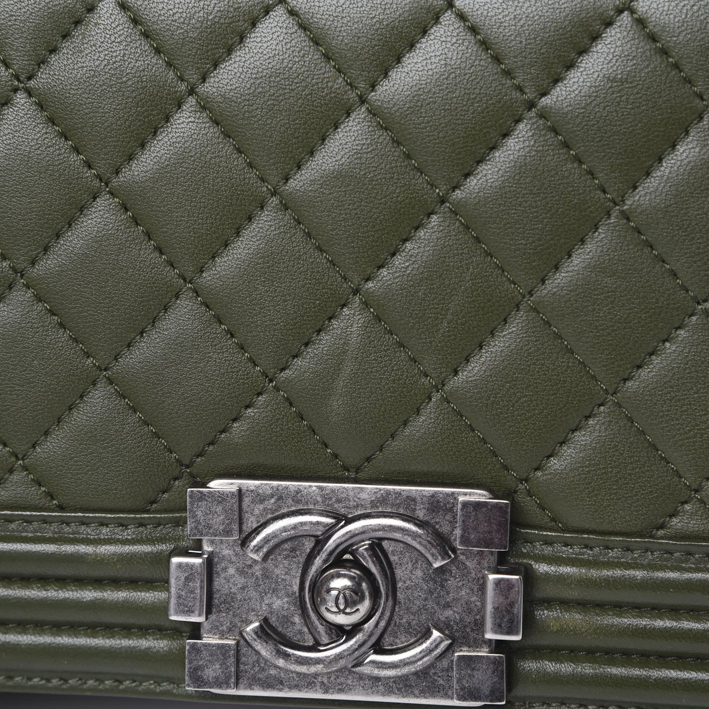 Lambskin Quilted Medium Boy Flap Khaki