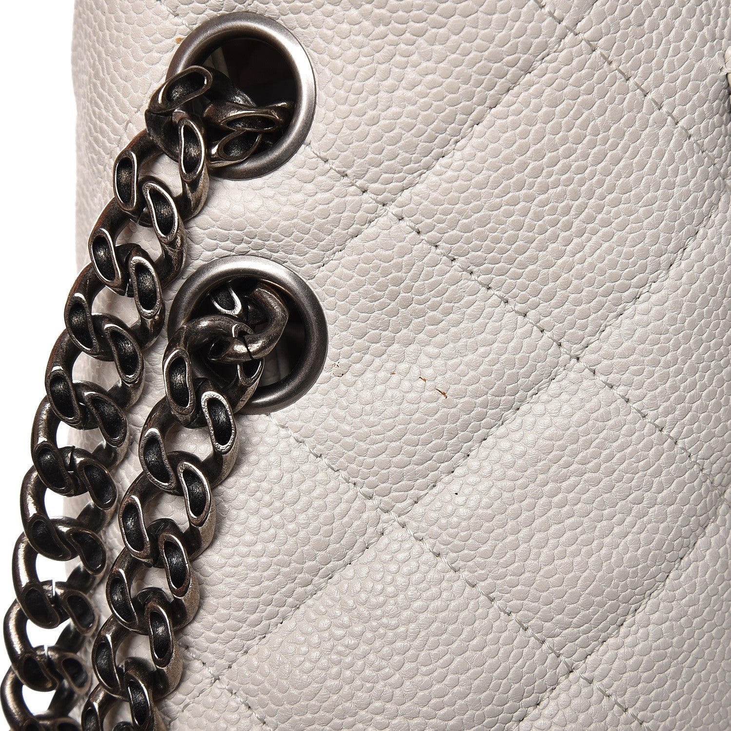 Chanel Caviar Quilted 2.55 Reissue 226 Flap White 20 of 20