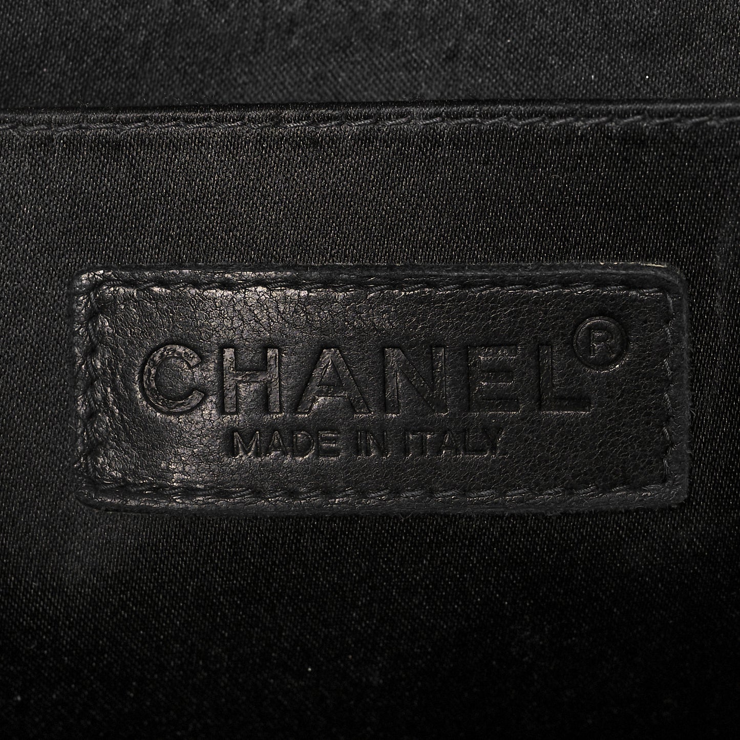 Nylon Medium Travel Flap Black