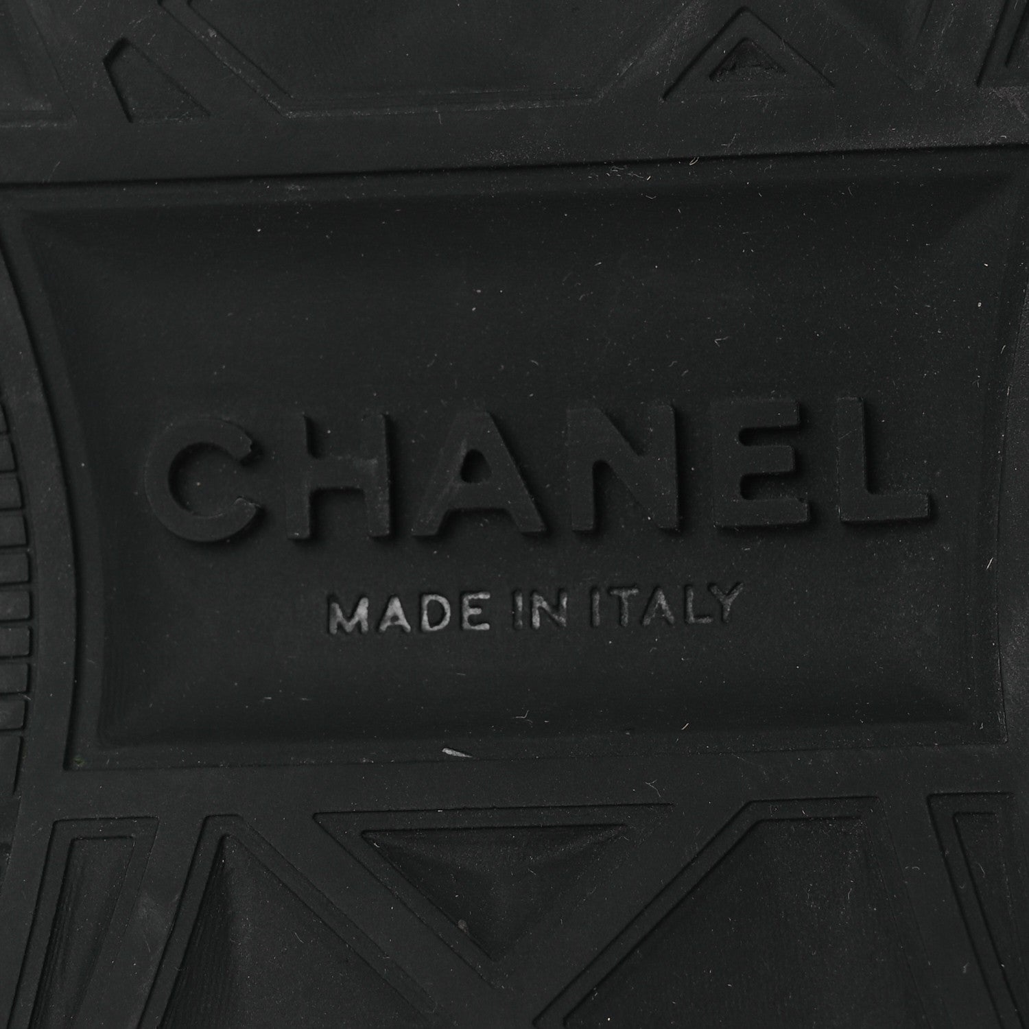 Chanel Velvet Calfskin Mixed Fibers CC Sneakers 36 Ivory Black 8 of 16