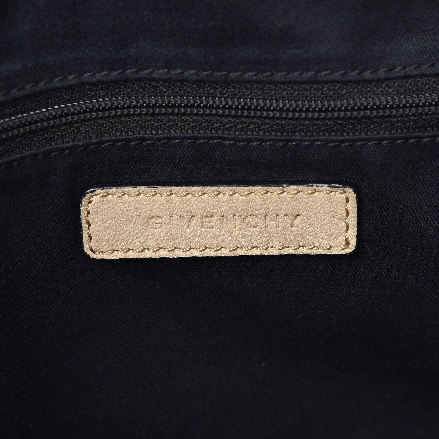 Calfskin Medium Bi-Color Antigona Cream Black