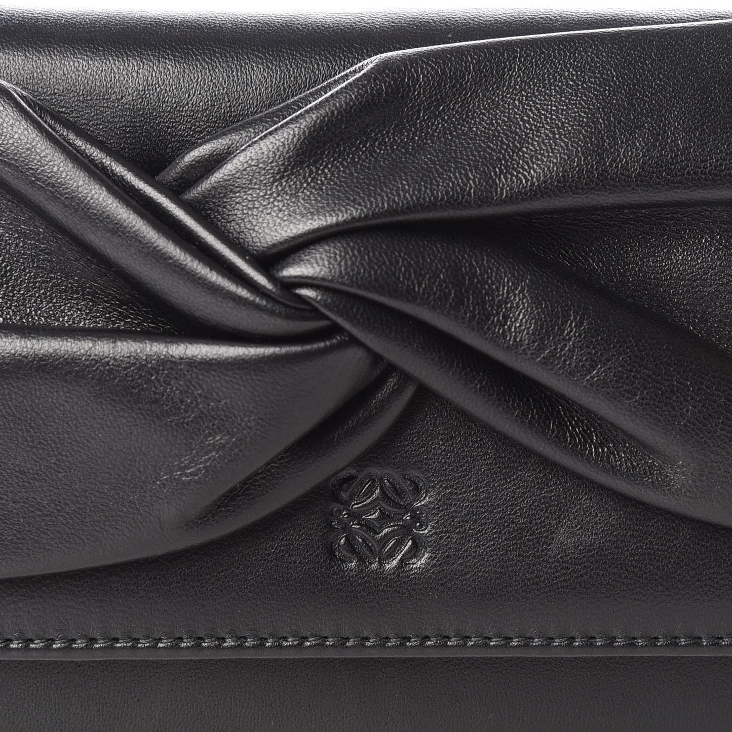 Nappa Bow Chain Wallet Black