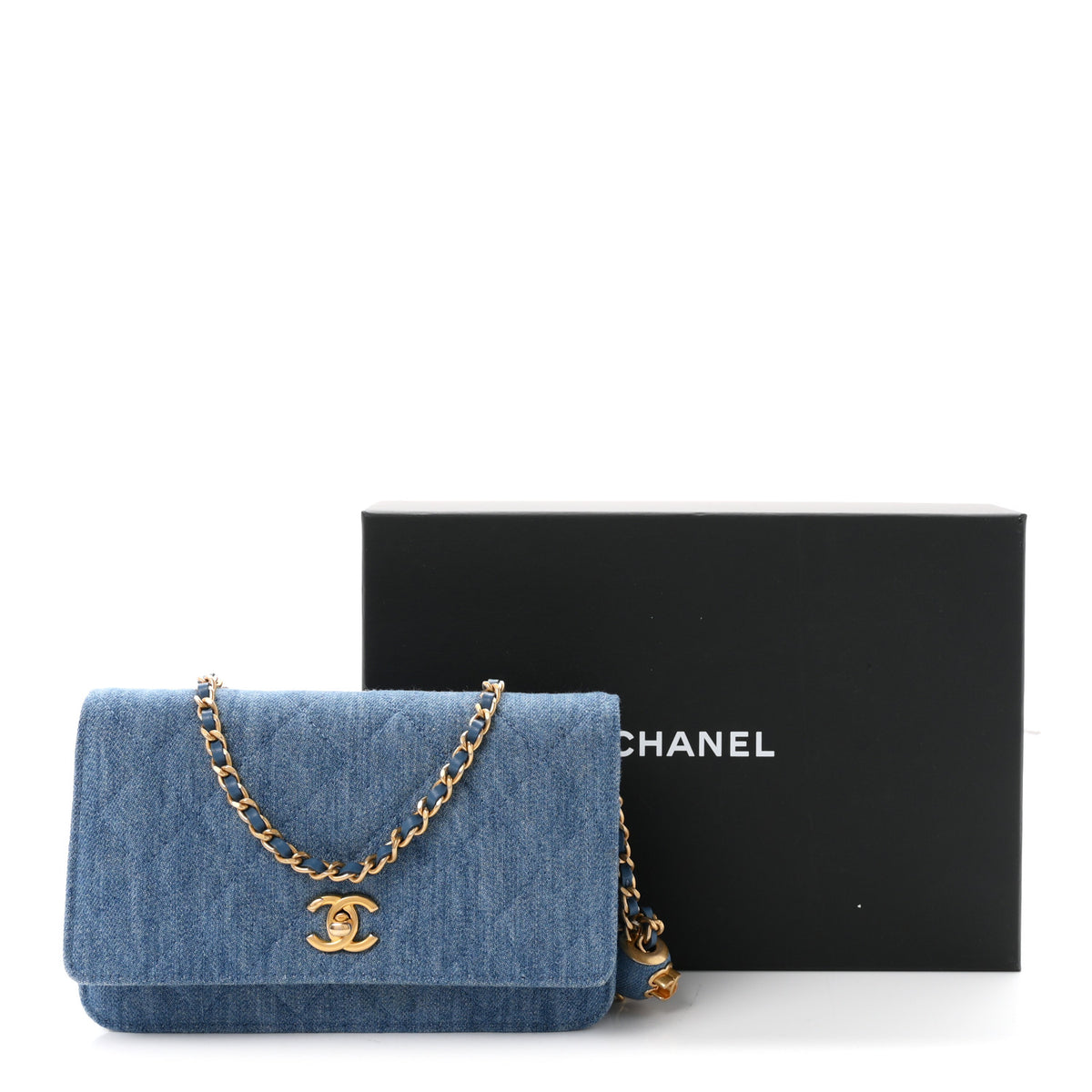 Denim Quilted CC Pearl Crush Wallet on Chain WOC Blue