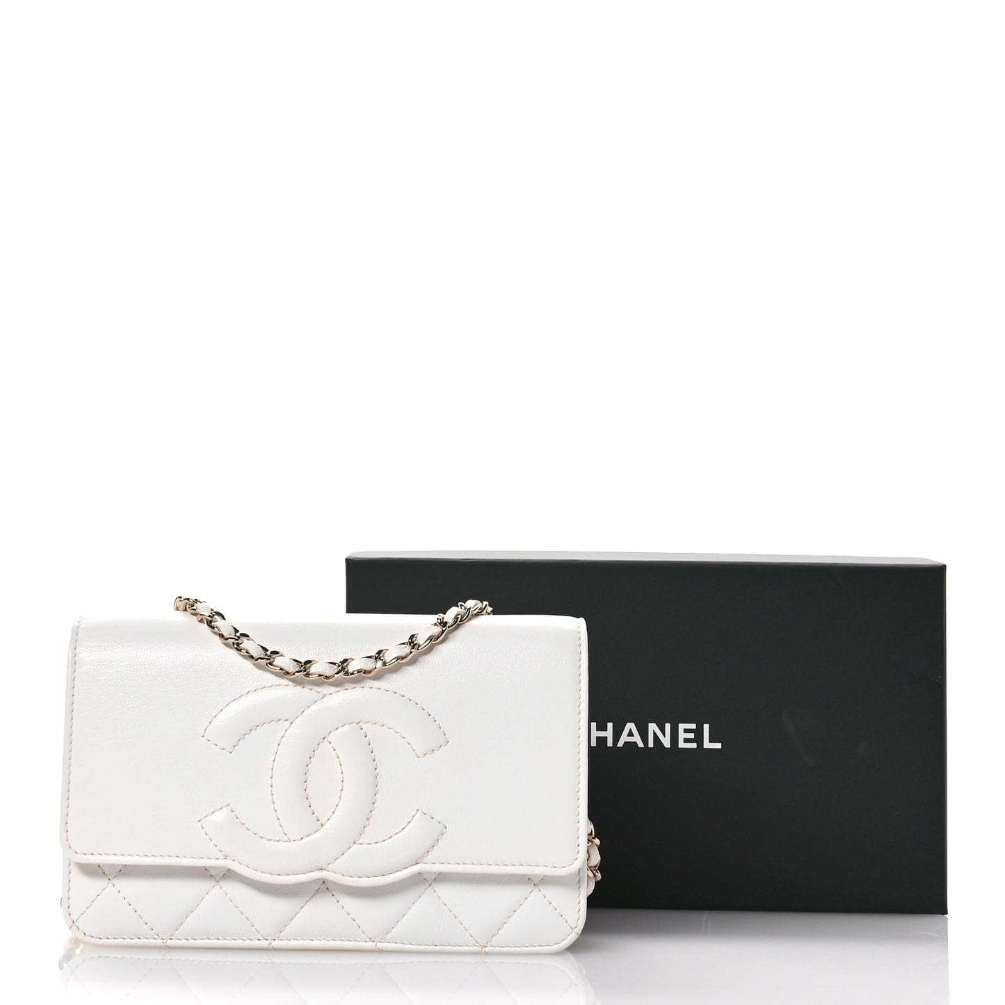 Goatskin Quilted Timeless CC Wallet On Chain WOC White