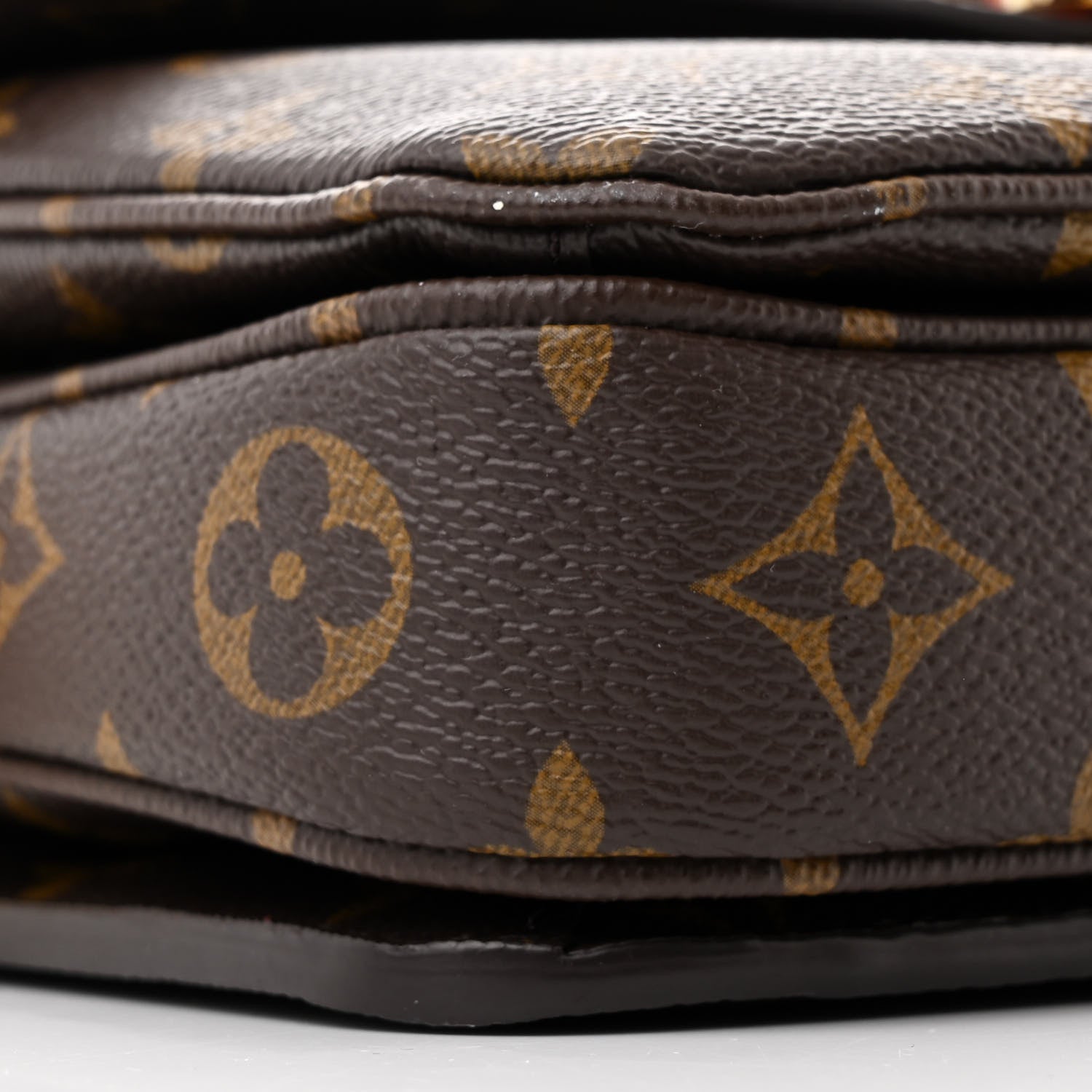 Louis Vuitton Monogram Pochette Metis East West 9 of 11
