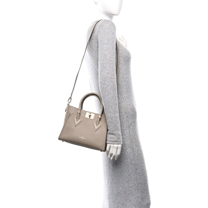 Louis Vuitton Mahina On My Side PM Galet 2 of 9