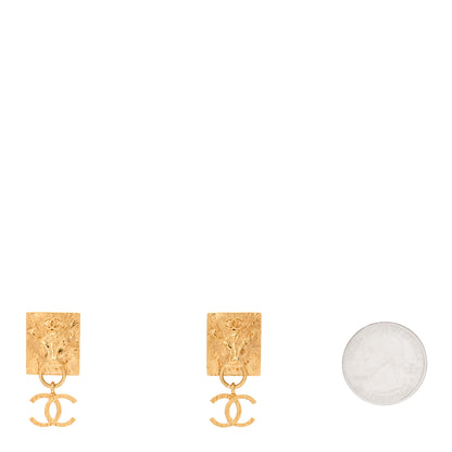 Chanel Metal CC Lion Earrings Gold 2 of 5