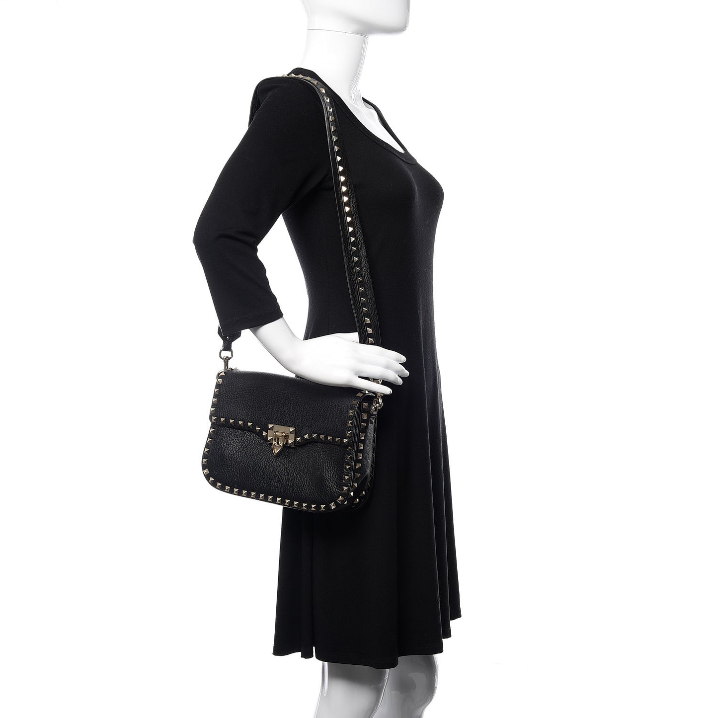 Pebbled Calfskin Medium Rockstud Flap Saddle Bag Black