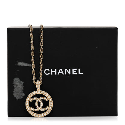 Chanel Pearl CC Round Pendant Necklace Gold 6 of 6