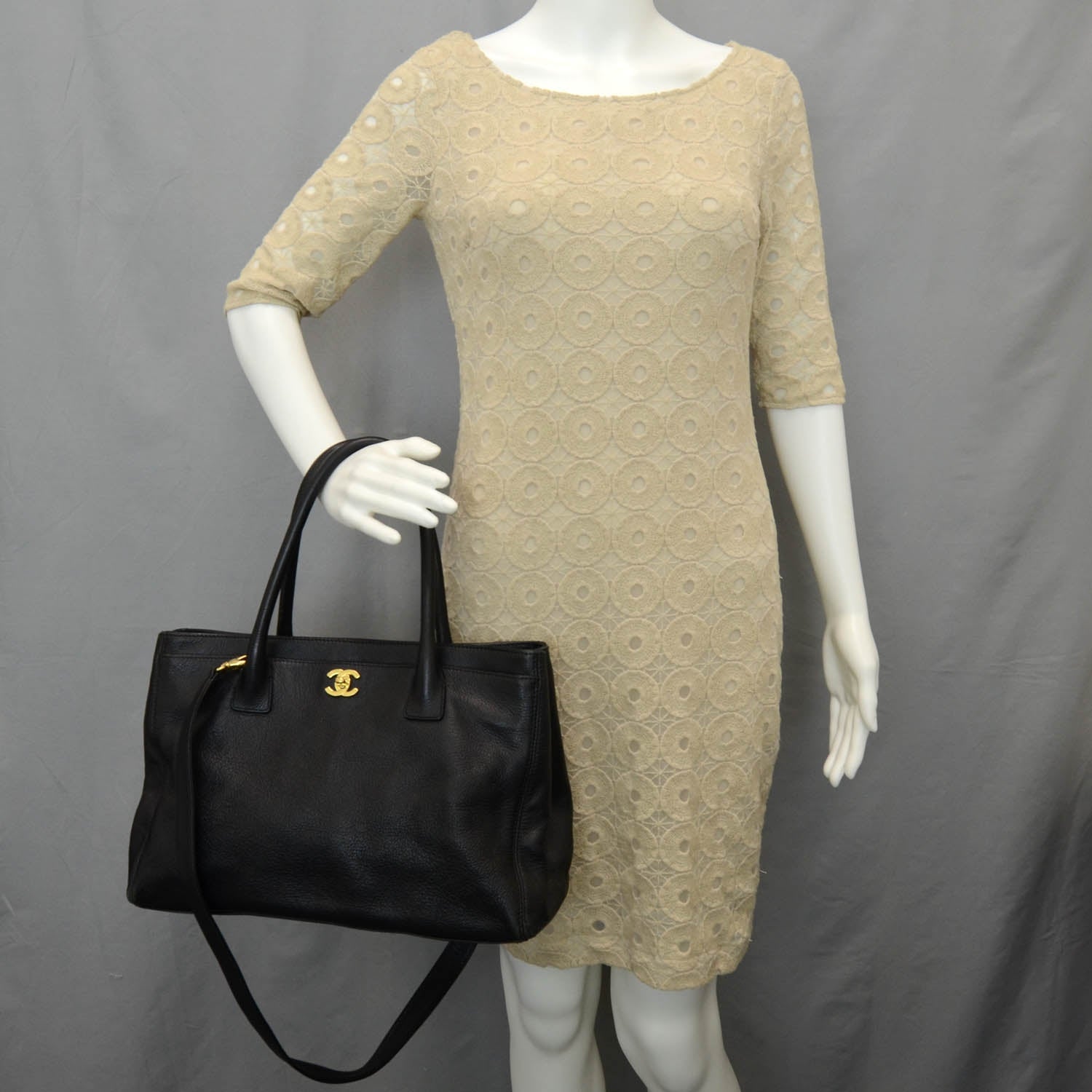 Chanel Calfskin Cerf Tote Black 2 of 9