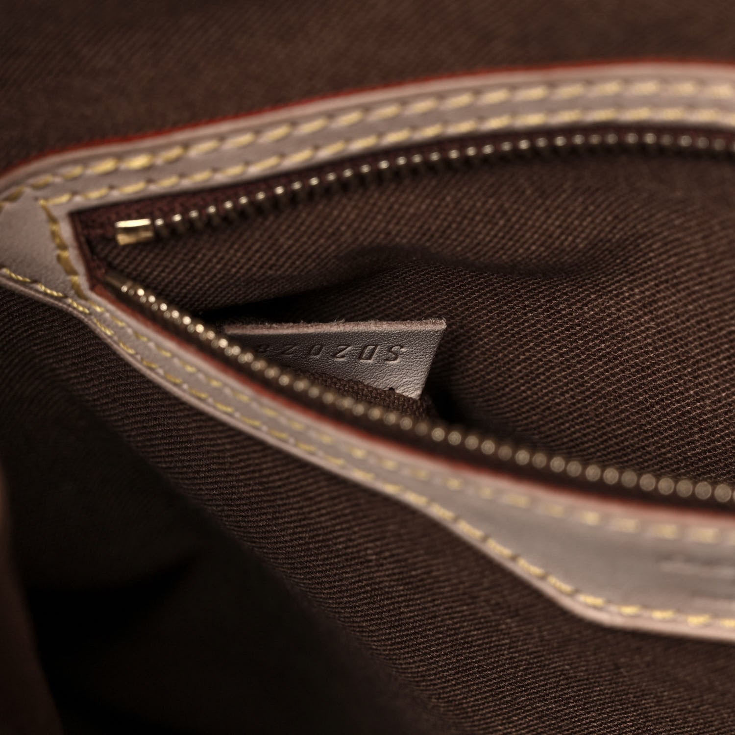 Louis Vuitton Monogram Batignolles Vertical 7 of 13