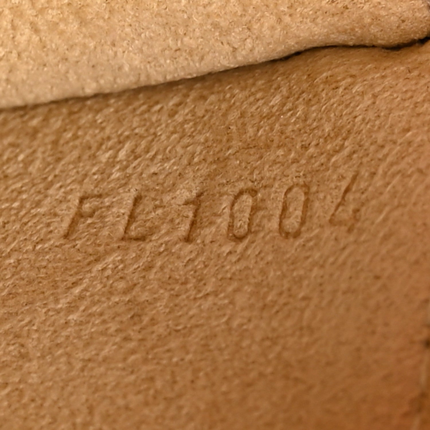 Louis Vuitton Monogram Pochette Florentine S 6 of 6