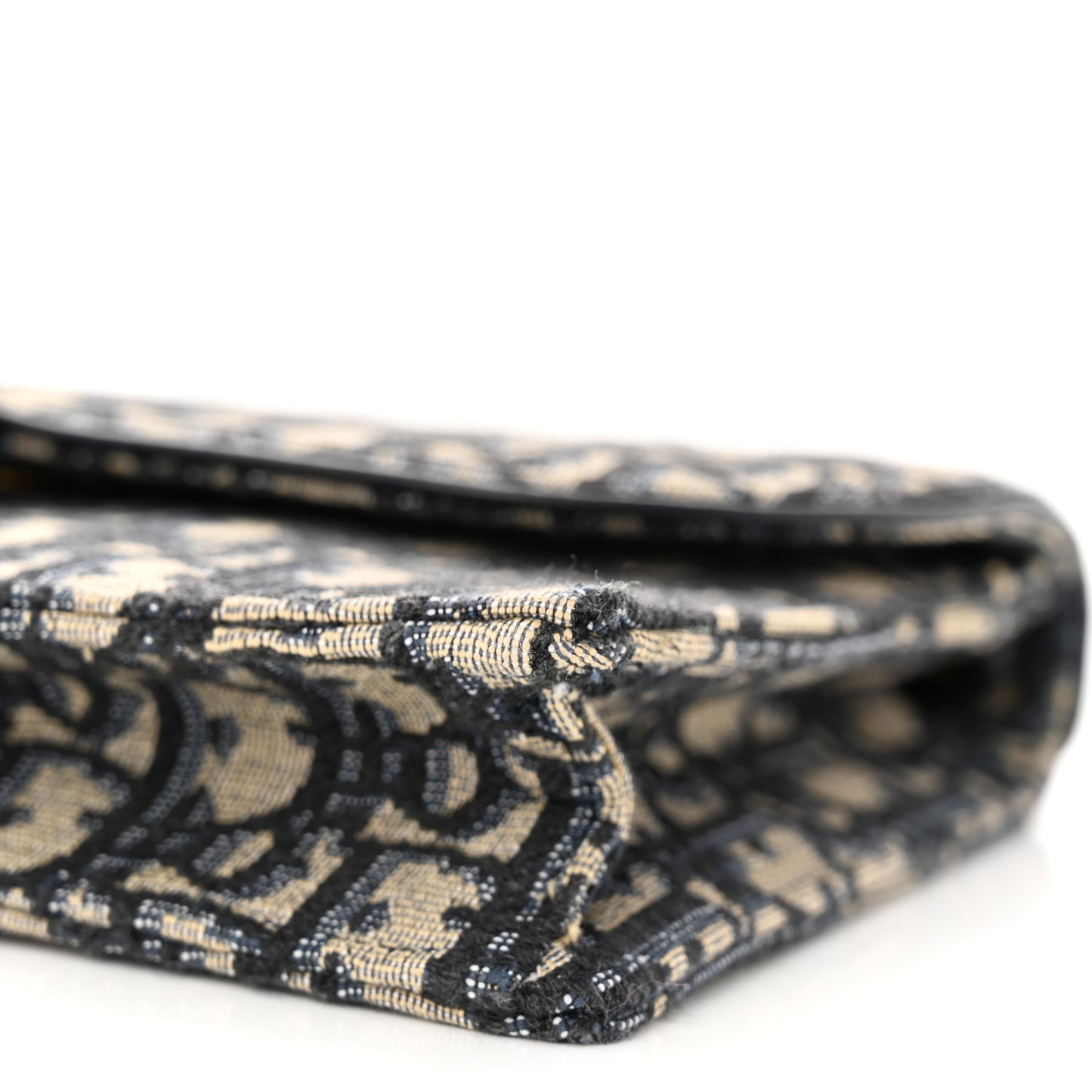 Oblique Saddle Chain Pouch Blue