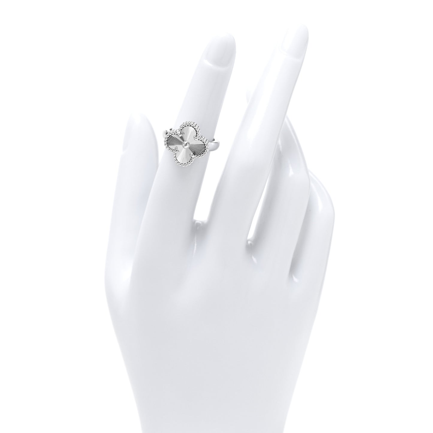 18K White Gold Guilloche Vintage Alhambra Ring 48 4.5