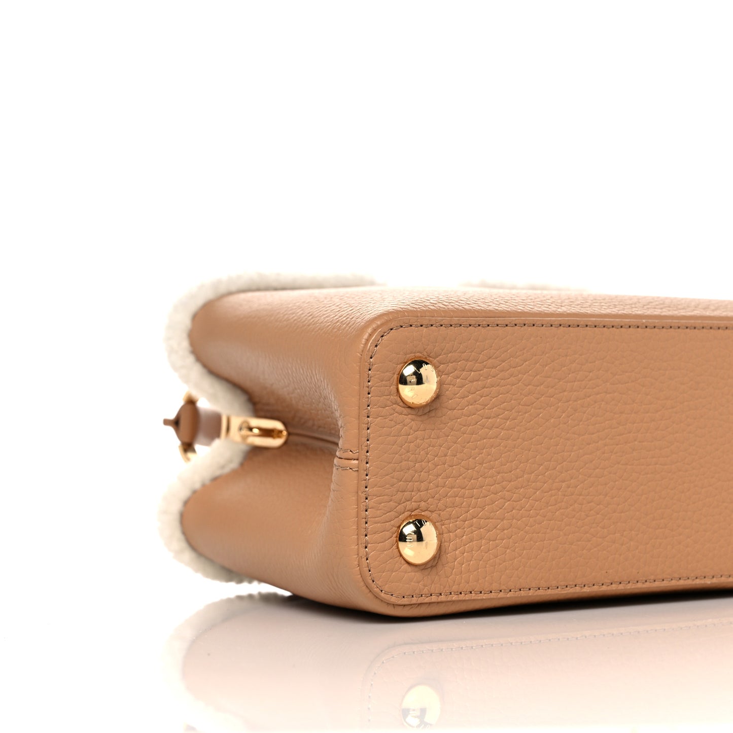 Taurillon Shearling Capucines BB Arizona