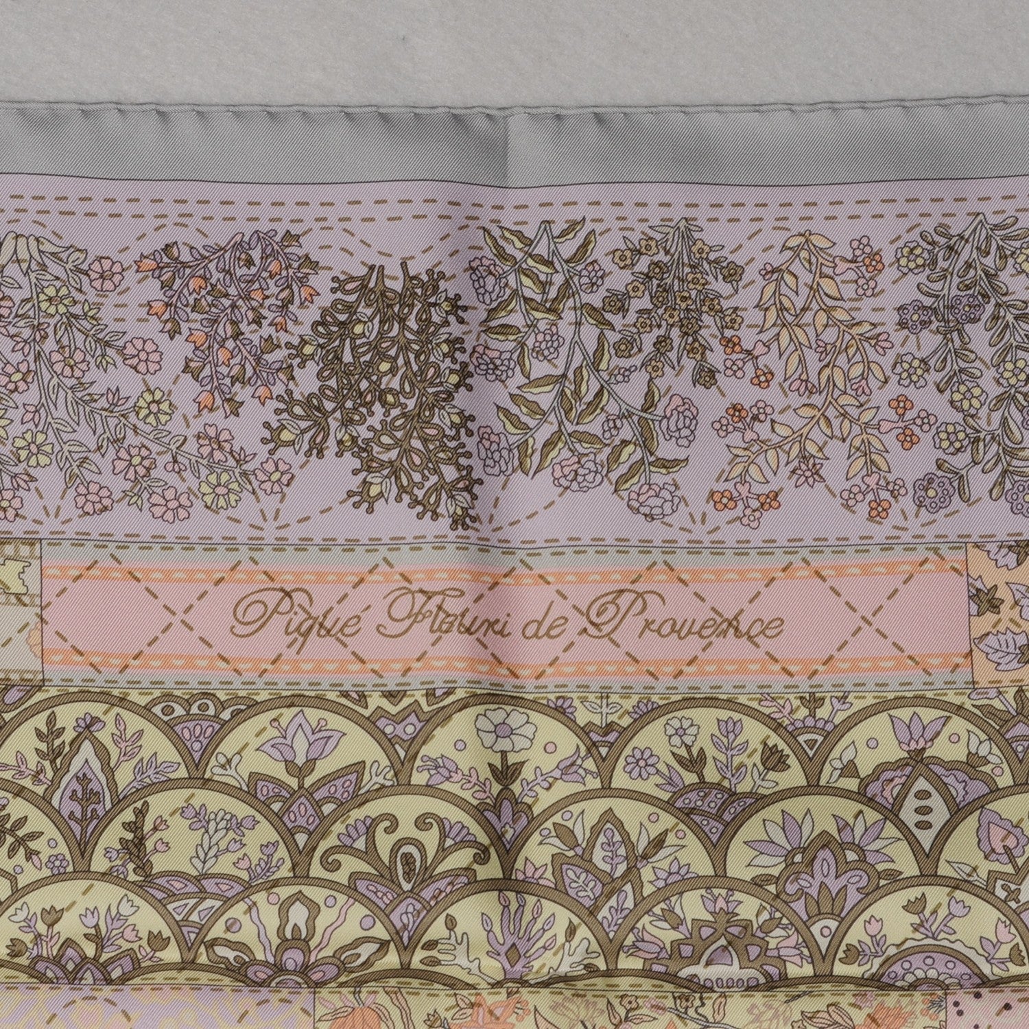 Hermes Silk Pique Fleuri de Provence Scarf 90 Gris Perle Lilac Rose Poudre 6 of 8