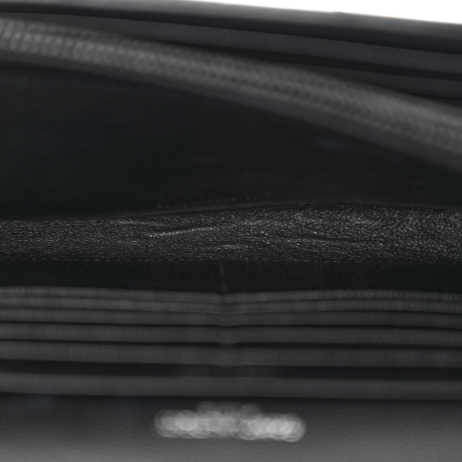 Saint Laurent Grain De Poudre Matelasse Chevron Monogram Monochrome Chain Wallet Black 5 of 11
