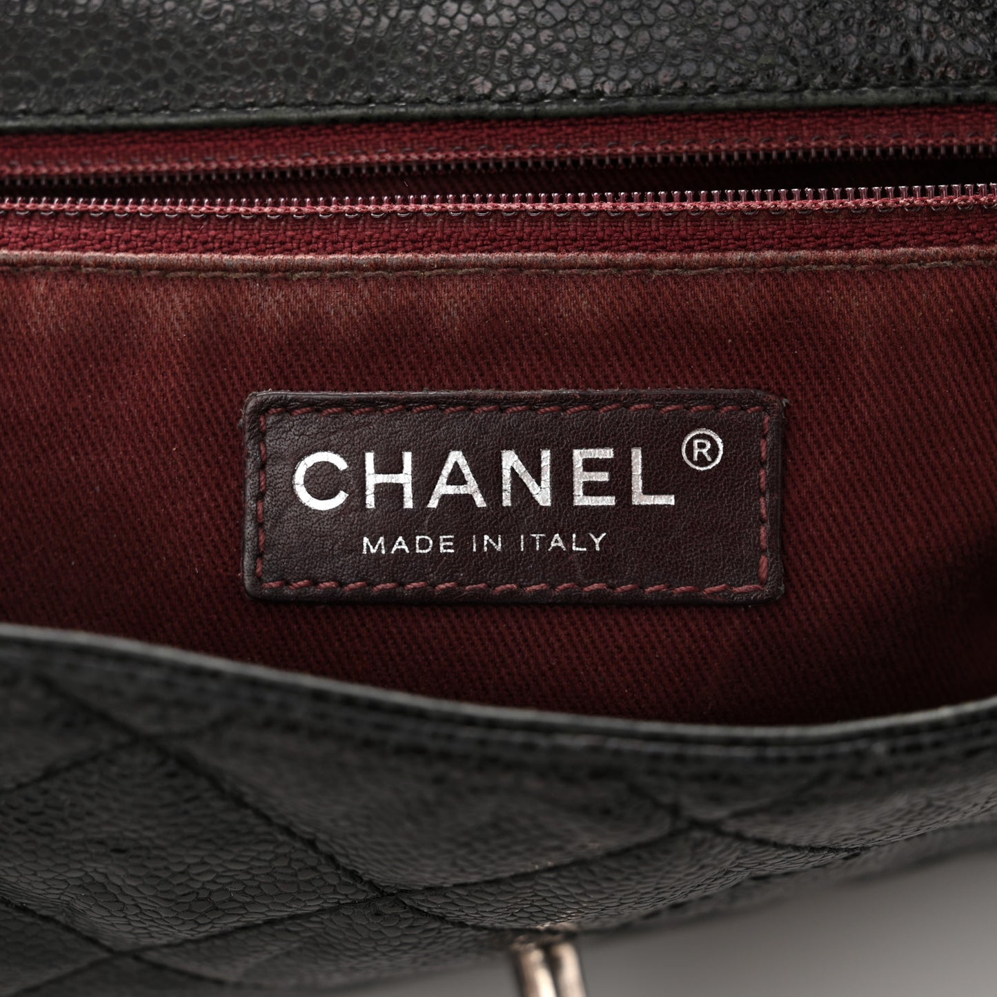 Crumpled Grained Calfskin Medium CC Crave Flap Black