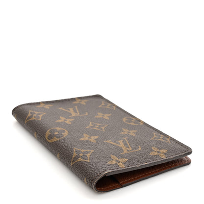 Louis Vuitton Monogram Passport Cover 4 of 10