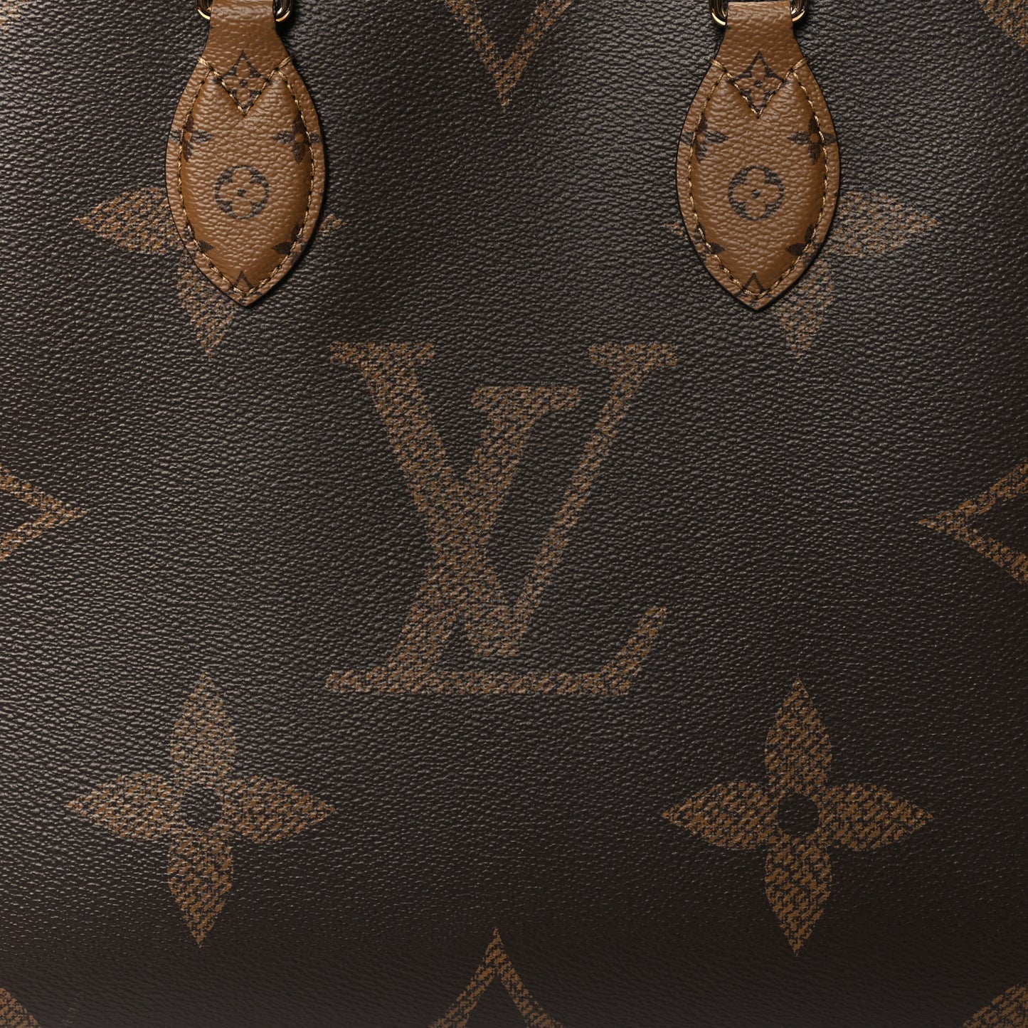 Reverse Monogram Giant Onthego MM