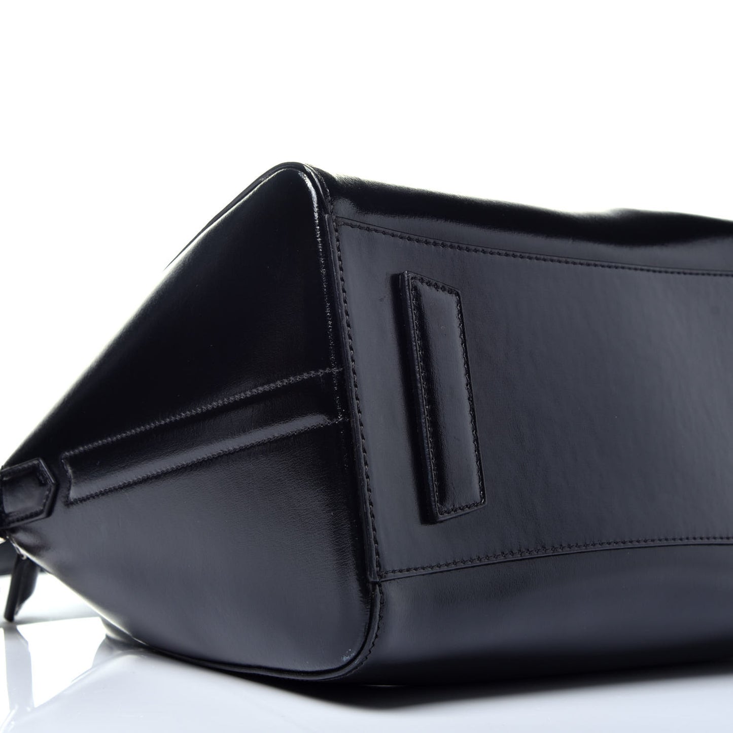 Shiny Lord Calfskin Small Antigona Black