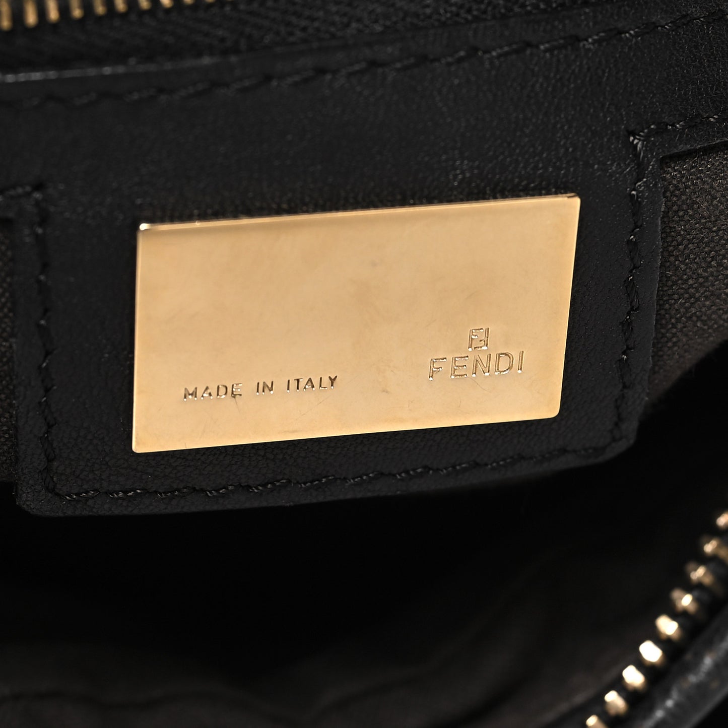 Vitello FF Perforated Chef Hobo Black